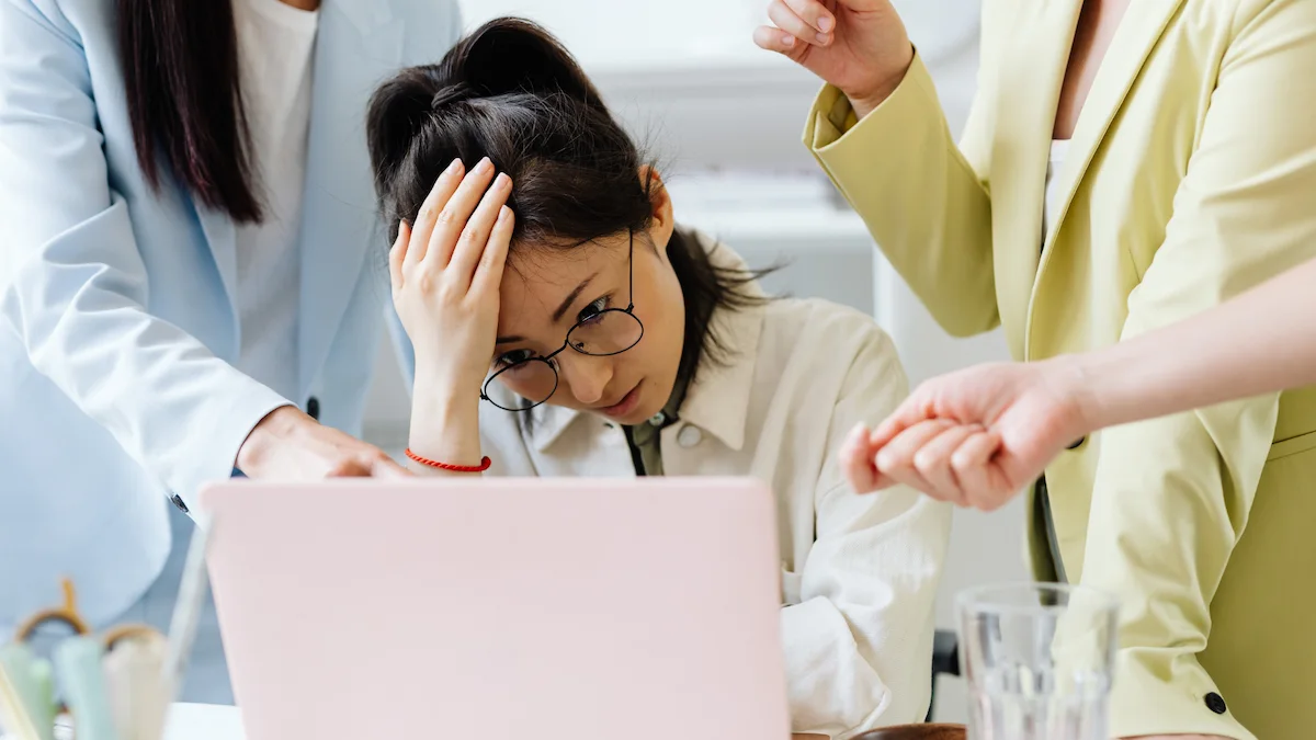 1. 受託開発はつらい？6つの理由を構造的に解説