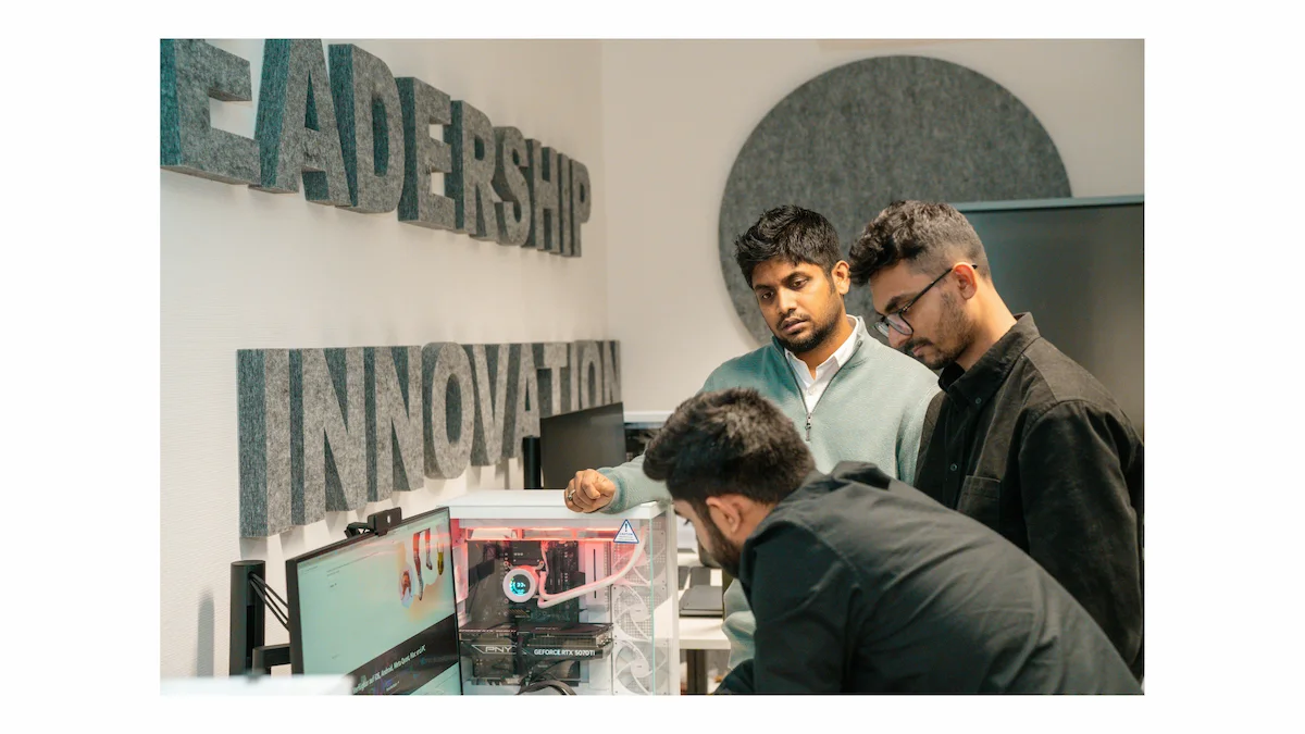 4. AI・DX時代にITエンジニアが年収1000万円へ最短で近づく「先端IT人材」という選択肢