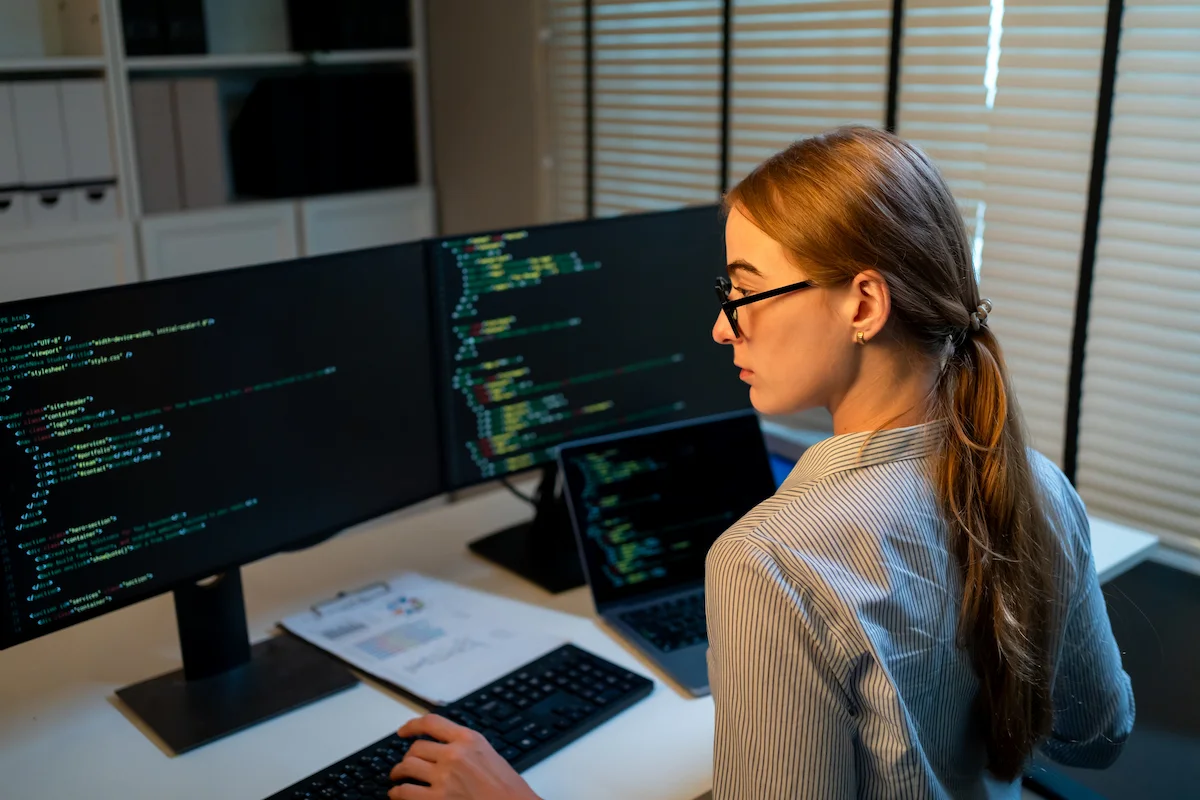 1. エンジニアの離職率は高いのか？最新データで見る業界の実態