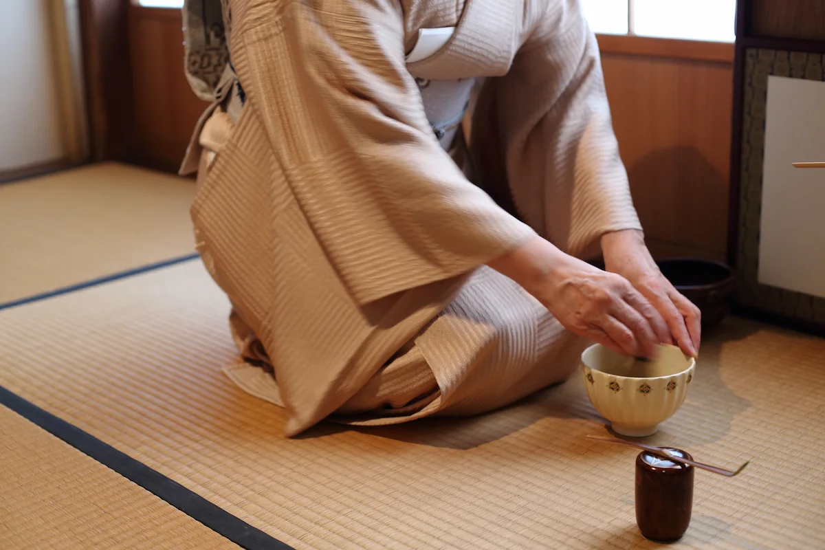 8. 侘び寂びに関するよくある質問｜意味・使い方・Wabi-Sabiの英語表現まで